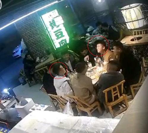 烧烤摊事件爆料视频播放,一场引发热议的街头冲突 第1张 烧烤摊事件爆料视频播放,一场引发热议的街头冲突 第1张